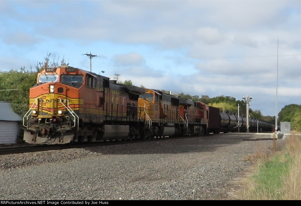 BNSF 4917 East